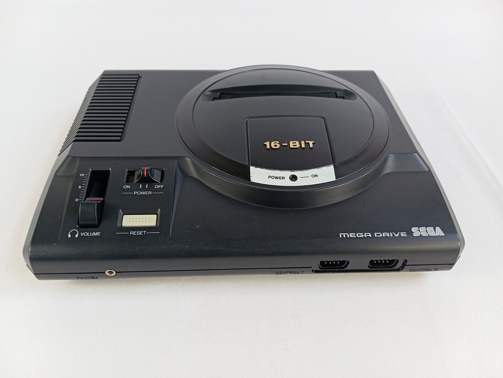 Sega Megadrive 1 MD Console PAL-G 1601-18